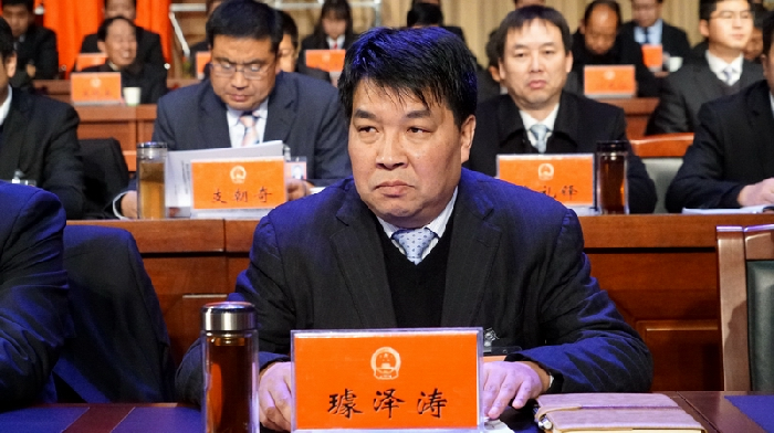 洛南县第十七届人民代表大会第一次会议隆重开幕